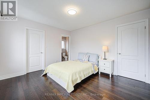 982 Wilbur Pipher Circle, Newmarket, ON - Indoor Photo Showing Bedroom
