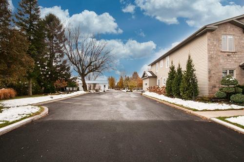 Exterior entrance - 249 Rue St-Henri, Napierville, QC - Outdoor