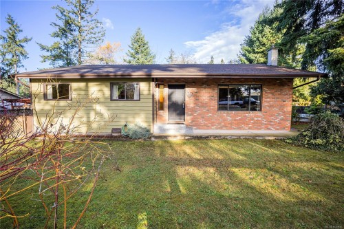 856 Reid Rd, Parksville, BC 