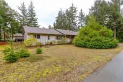 185 Huson Rd  Qualicum Beach, BC V9K 2A2