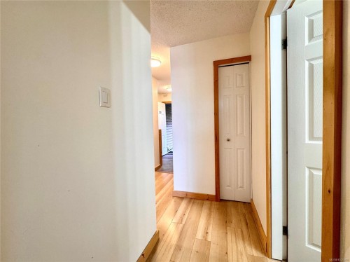 203-250 Hemlock St, Ucluelet, BC - Indoor Photo Showing Other Room