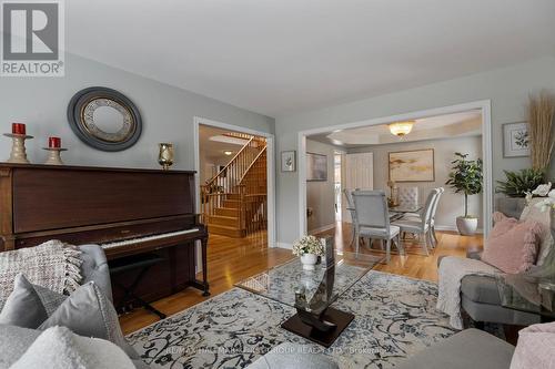 19 Ballgrove Crescent, Ajax, ON - Indoor Photo Showing Living Room