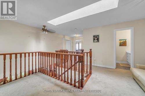 70 Blackforest Drive, Richmond Hill, ON - Indoor Photo Showing Other Room