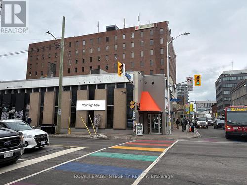 290 Bank Street, Ottawa, ON 