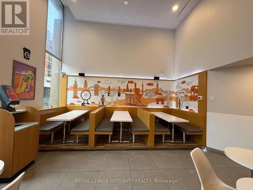 290 Bank Street, Ottawa, ON 