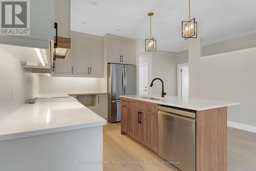85 Homestead Drive, Niagara-On-The-Lake (Virgil), ON - Indoor Photo Showing Kitchen With Upgraded Kitchen