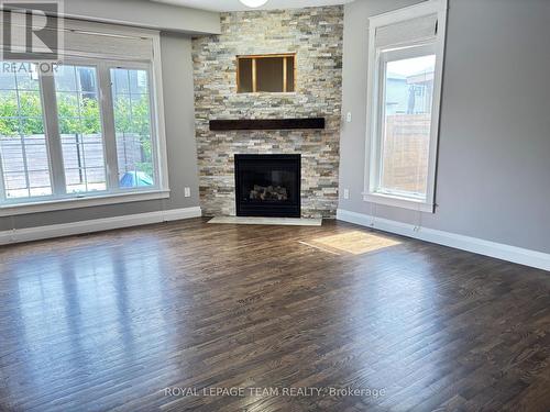 78 Friendly Crescent, Ottawa, ON - Indoor Photo Showing Living Room With Fireplace