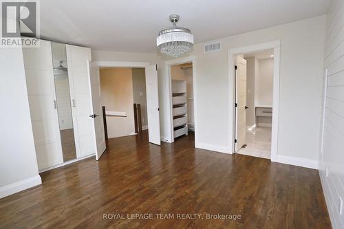 78 Friendly Crescent, Ottawa, ON - Indoor Photo Showing Other Room