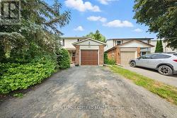 386 HANDLEY CRESCENT  Newmarket, ON L3Y 4T4