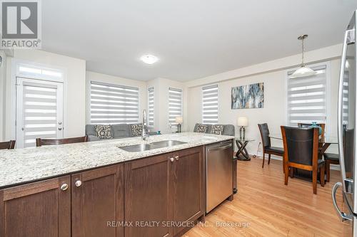 10 Conboy Drive, Erin, ON - Indoor Photo Showing Kitchen With Double Sink
