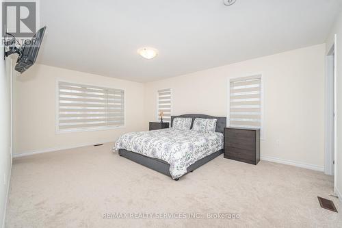 10 Conboy Drive, Erin, ON - Indoor Photo Showing Bedroom