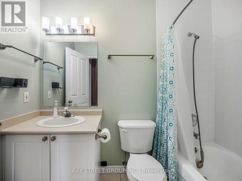 606 - 255 Keats Way, Waterloo, ON - Indoor Photo Showing Bathroom
