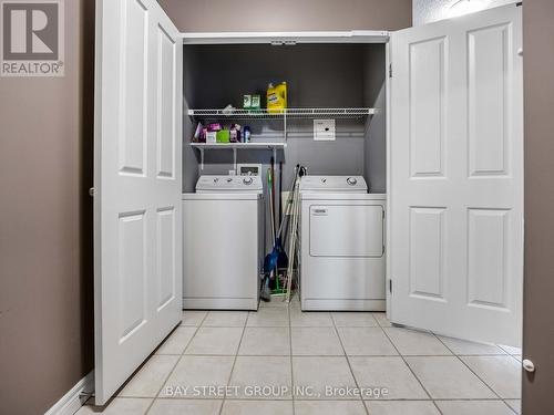 606 - 255 Keats Way, Waterloo, ON - Indoor Photo Showing Laundry Room
