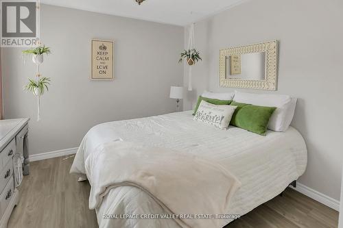 11 Jefferson Court W, Welland, ON - Indoor Photo Showing Bedroom