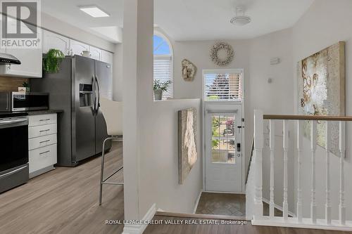 11 Jefferson Court W, Welland, ON - Indoor Photo Showing Other Room