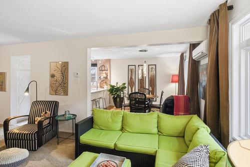 Salon - 20  - 4 Rue Normand, Gatineau (Hull), QC - Indoor Photo Showing Living Room