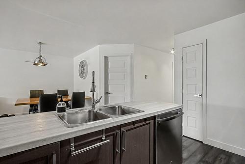 Cuisine - 2-772 Rue De La Volière, Granby, QC - Indoor Photo Showing Kitchen With Double Sink