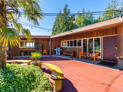 410 17Th Ave, Sointula, BC 