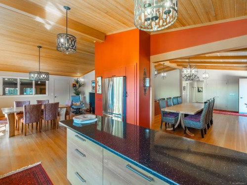 410 17Th Ave, Sointula, BC 