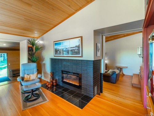 410 17Th Ave, Sointula, BC 
