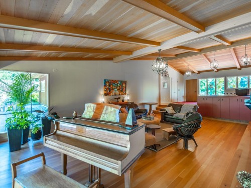 410 17Th Ave, Sointula, BC 