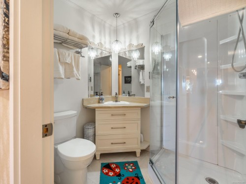 410 17Th Ave, Sointula, BC 