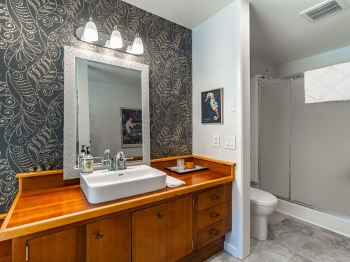 410 17Th Ave, Sointula, BC 