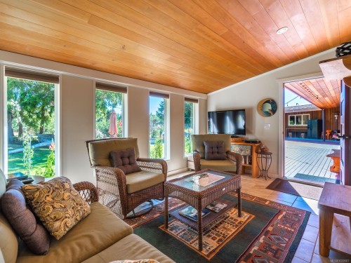 410 17Th Ave, Sointula, BC 
