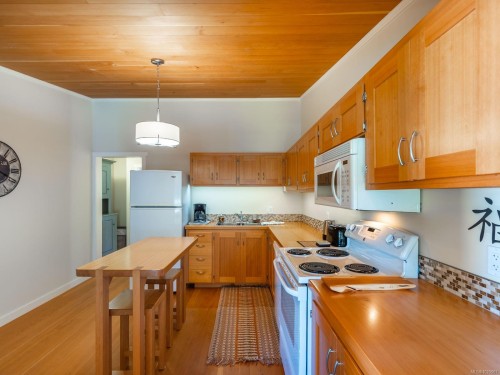 410 17Th Ave, Sointula, BC 