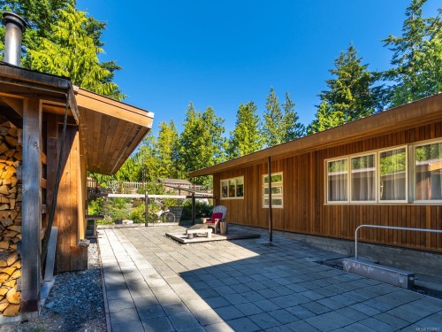 410 17Th Ave, Sointula, BC 