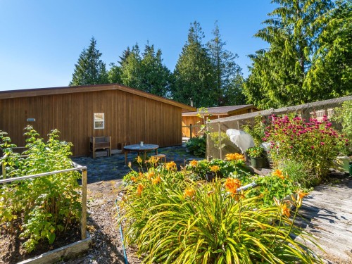 410 17Th Ave, Sointula, BC 
