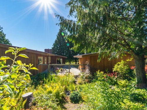 410 17Th Ave, Sointula, BC 