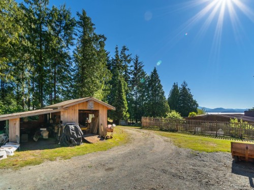 410 17Th Ave, Sointula, BC 