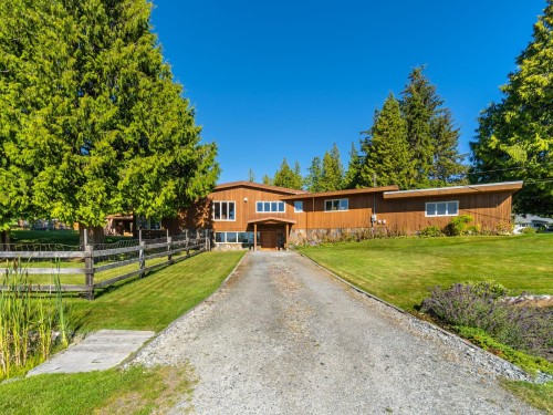 410 17Th Ave, Sointula, BC 