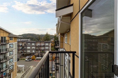 606-917 Avrill Rd, Langford, BC - Outdoor With Exterior