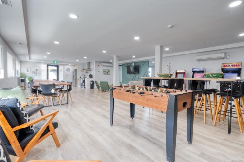 301-2469 Gateway Rd, Langford, BC - Indoor