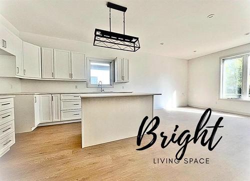 3 86 3Rd Avenue S, Niverville, MB - Indoor Photo Showing Kitchen
