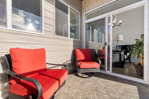 1474 Summer Crescent, Kelowna, BC - Outdoor With Exterior