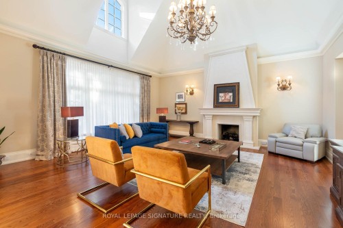 1161 Tecumseh Park Drive, Mississauga, ON - Indoor Photo Showing Living Room With Fireplace