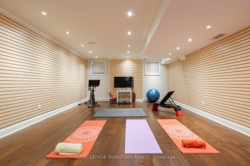 1161 Tecumseh Park Drive, Mississauga, ON - Indoor