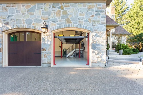 1161 Tecumseh Park Drive, Mississauga, ON - Outdoor