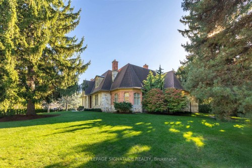 1161 Tecumseh Park Drive, Mississauga, ON - Outdoor