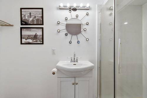 Bathroom - 14828 Rue Labelle, Montréal (Pierrefonds-Roxboro), QC - Indoor Photo Showing Bathroom