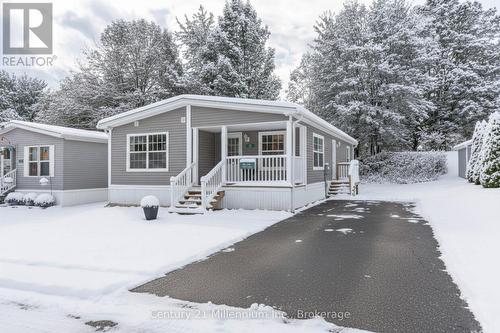 35 SUSSEX SQUARE  Georgian Bluffs, ON N4K 5N5