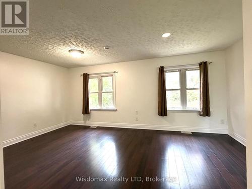 6481 Erwin Crescent, Niagara Falls (Dorchester), ON - Indoor Photo Showing Other Room