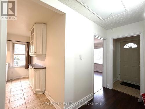 6481 Erwin Crescent, Niagara Falls (Dorchester), ON - Indoor Photo Showing Other Room