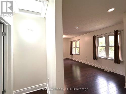 6481 Erwin Crescent, Niagara Falls (Dorchester), ON - Indoor Photo Showing Other Room