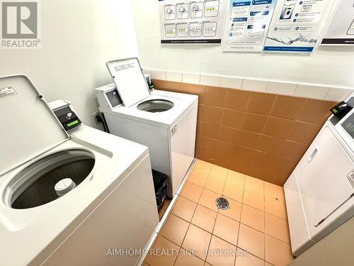 308 - 701 King Street W, Toronto, ON - Indoor Photo Showing Laundry Room