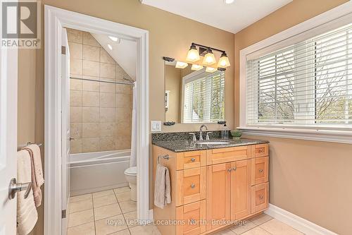 213 Camperdown Road, Blue Mountains, ON - Indoor Photo Showing Bathroom