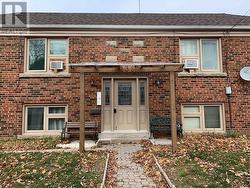 3 - 238 GLEBEMOUNT AVENUE  Toronto, ON M4C 3T6